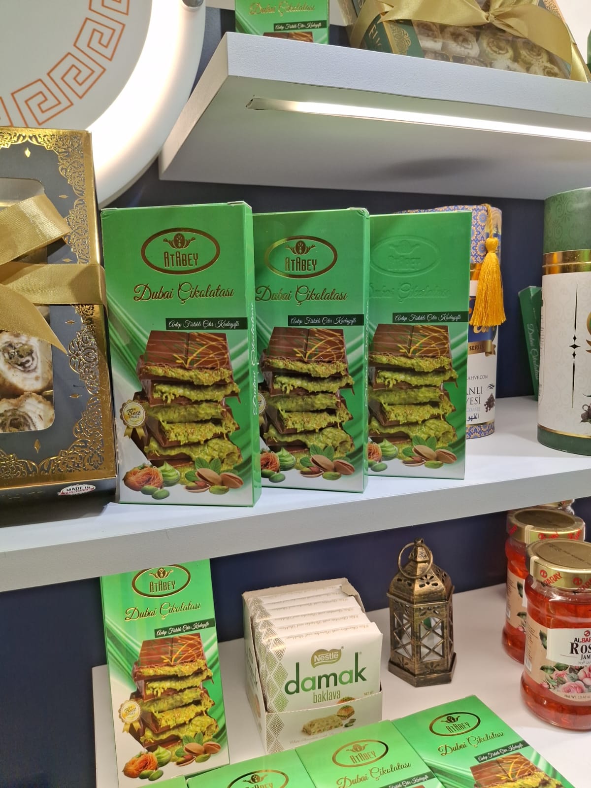 Large Dubai Chocolate Bar – Milk Chocolate & Pistachio (By Atabey)